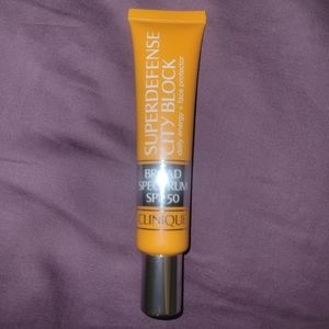 Clinique Superdefense Block Broad Spectrum SPF 50 Daily Energy + Face Protector